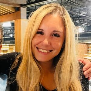 Meet your Posher, Paulina